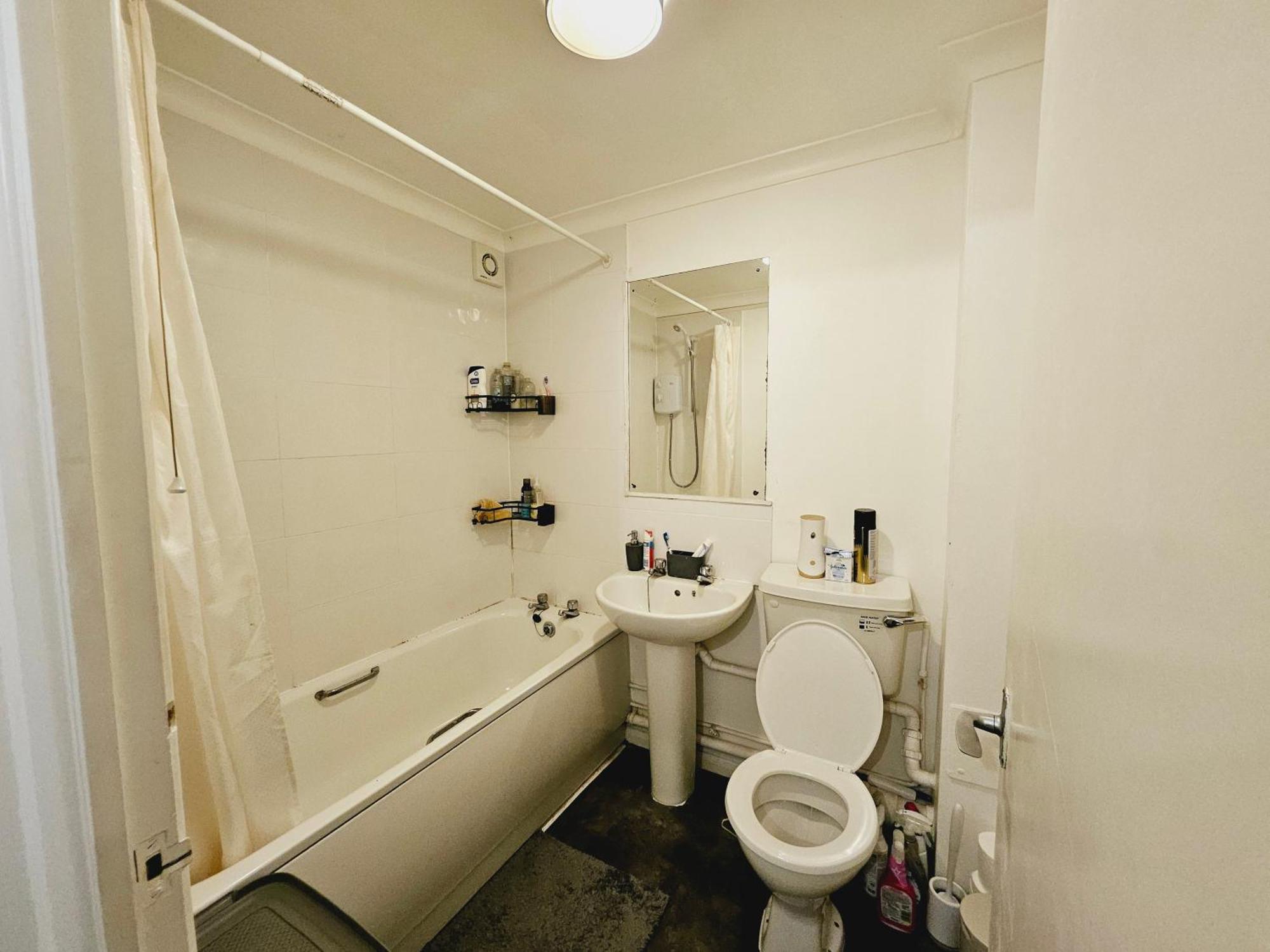 Lovely Fully Furnished One Bed Flat To Let Enfield Exteriör bild
